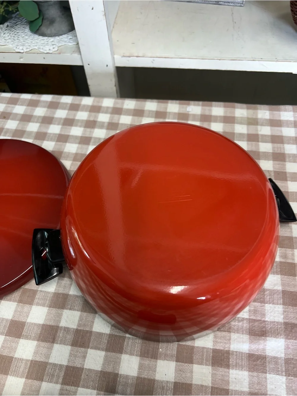 Vintage cookware bounty wear ever 5 quart red ombré mid century grandma core
